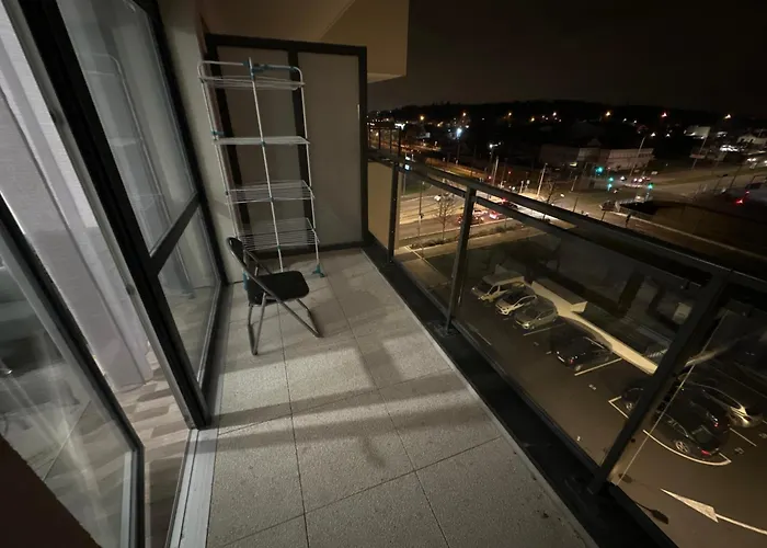 Agreable 2 Pieces Avec Balcon Et Parking Transports By Immo Kit Bnb