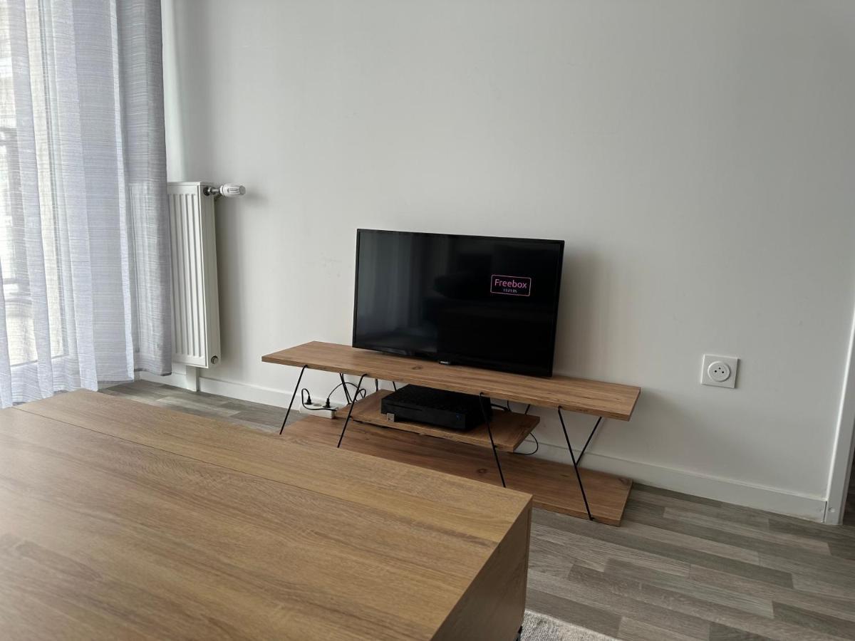 Appartement Agreable 2 Pieces Avec Balcon Et Parking Transports By Immo Kit *