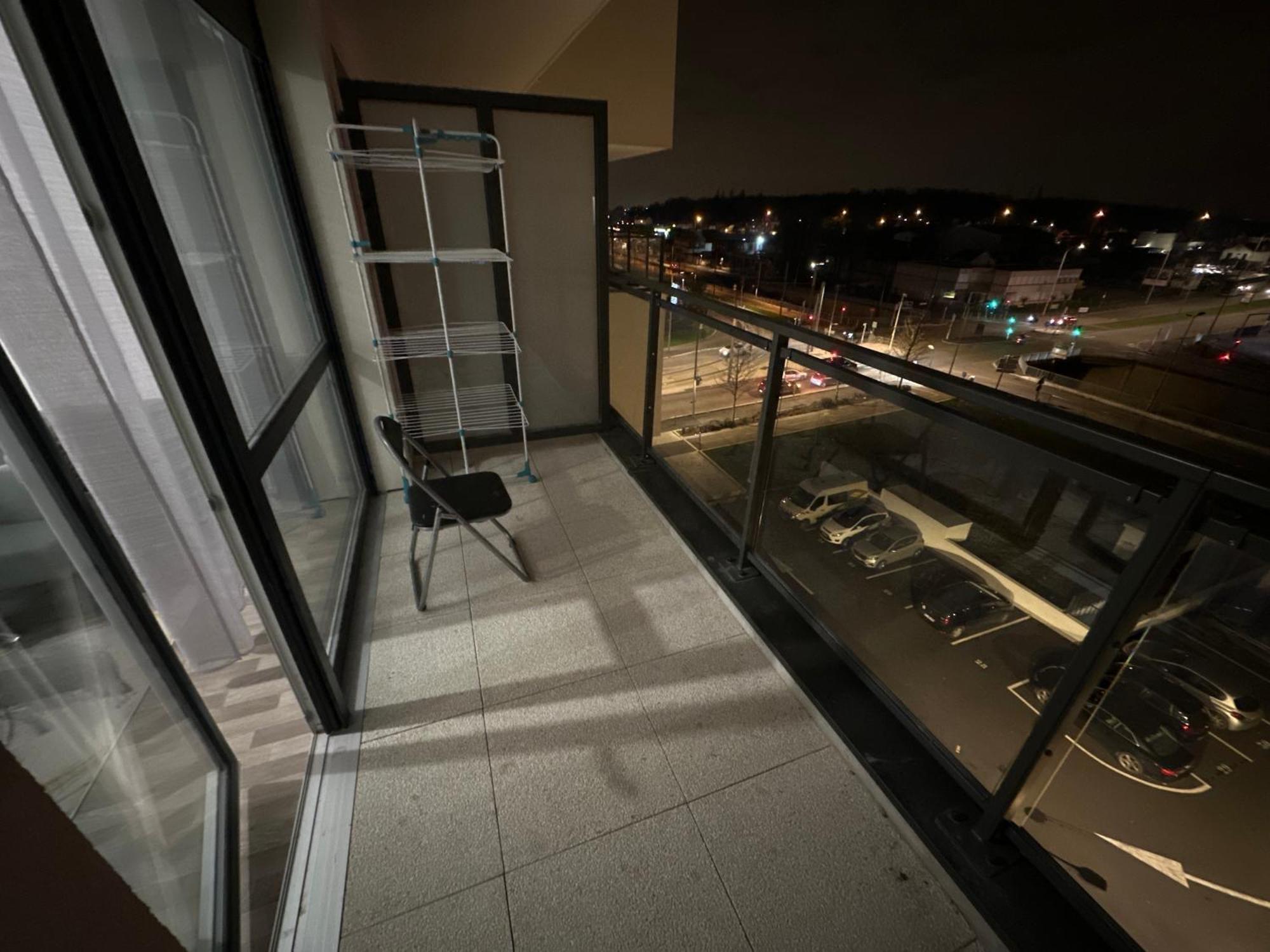 Agreable 2 Pieces Avec Balcon Et Parking Transports By Immo Kit *