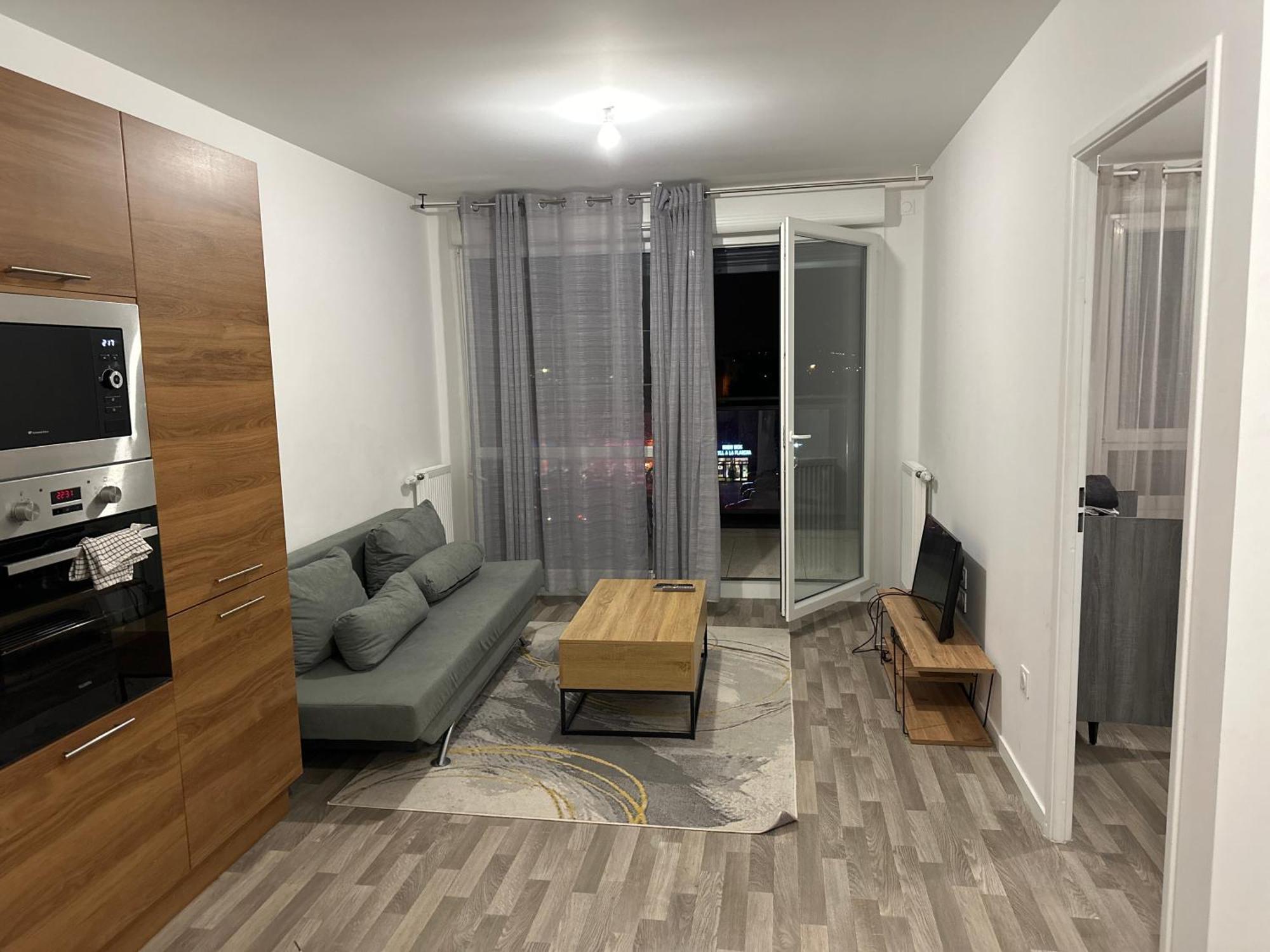 Appartement Agreable 2 Pieces Avec Balcon Et Parking Transports By Immo Kit *